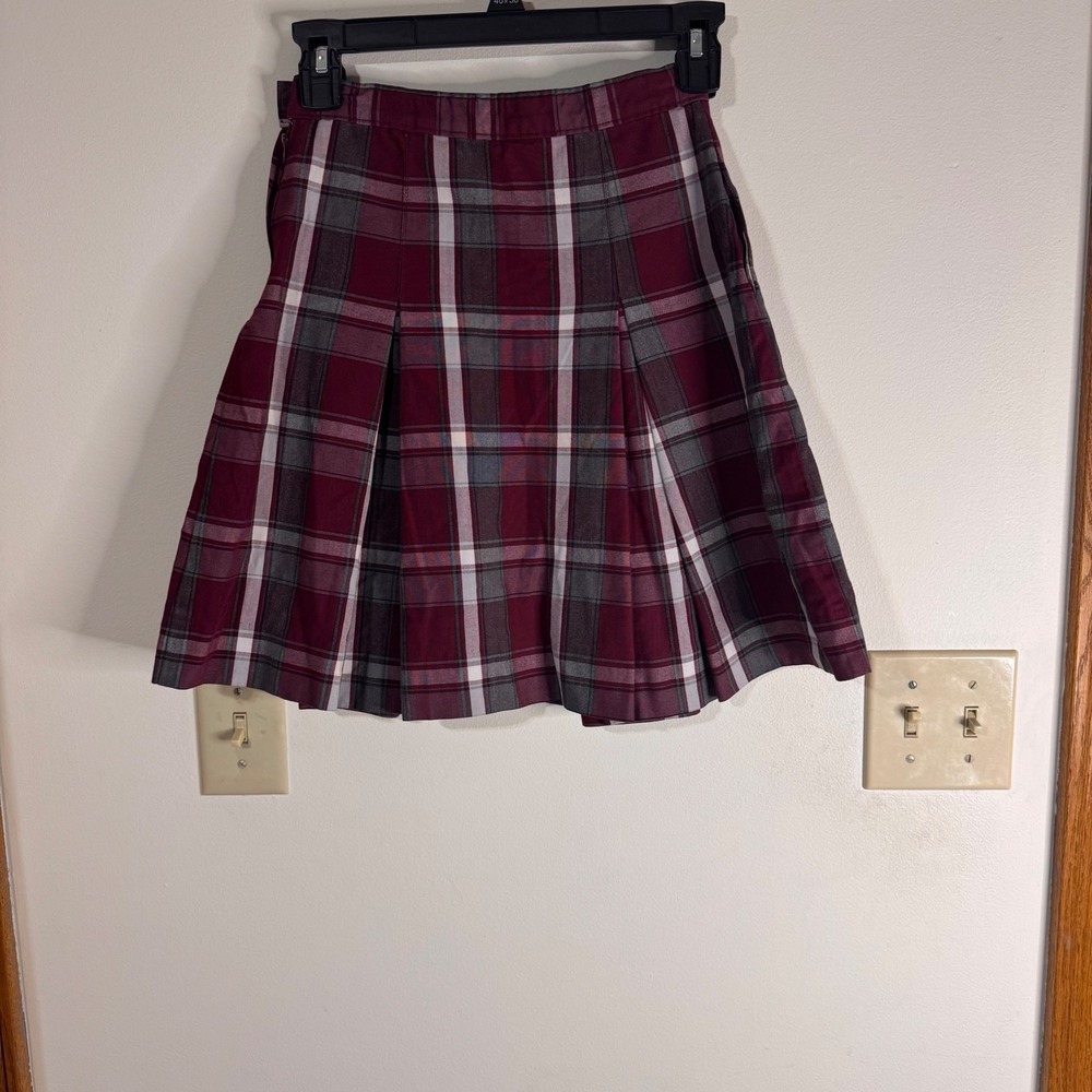 Becky Thatcher Elderwear Girls‎ 7 Burgundy Plaid Pleated Skirt Uniform Style